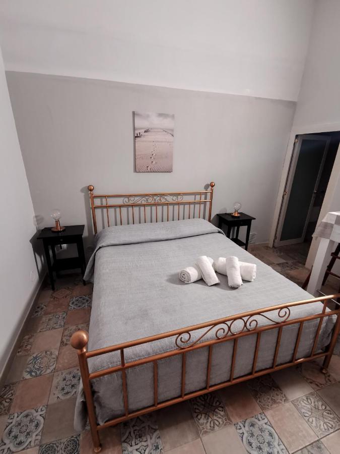 Whiteflower Apartments Бари Екстериор снимка